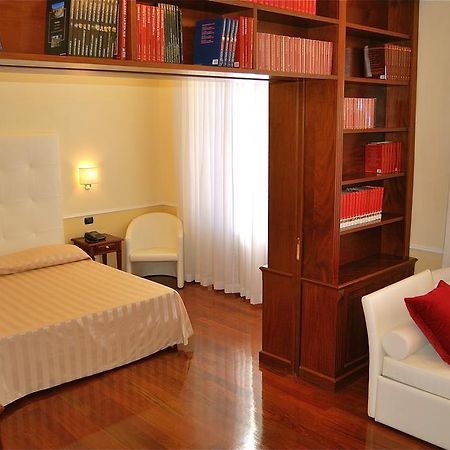 Luxury Ludovisi Rooms Rom Exteriör bild