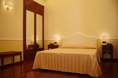 Luxury Ludovisi Rooms Rom Exteriör bild