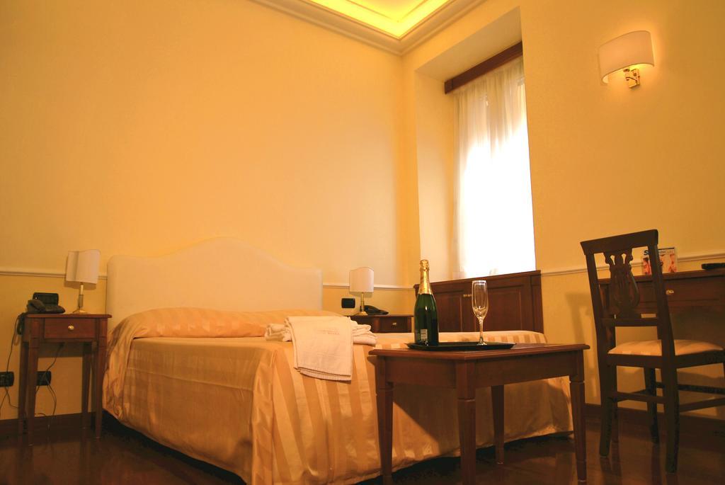Luxury Ludovisi Rooms Rom Exteriör bild