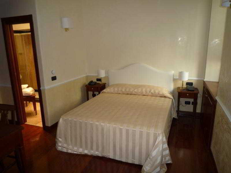 Luxury Ludovisi Rooms Rom Exteriör bild